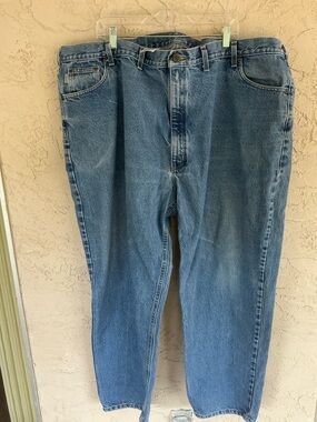 Carhartt  Men’s Relaxed Traditional Fit Straight Leg Blue Jeans  Size 52x32